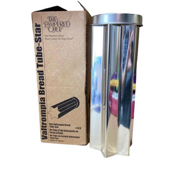 NEW The Pampered Chef Valtrompia Bread Tube Star Shape #1570 Kitchen Ware - Picture 2 of 5